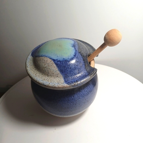 Pottery Handmade Honey Jar bowl - Picture 3 of 9
